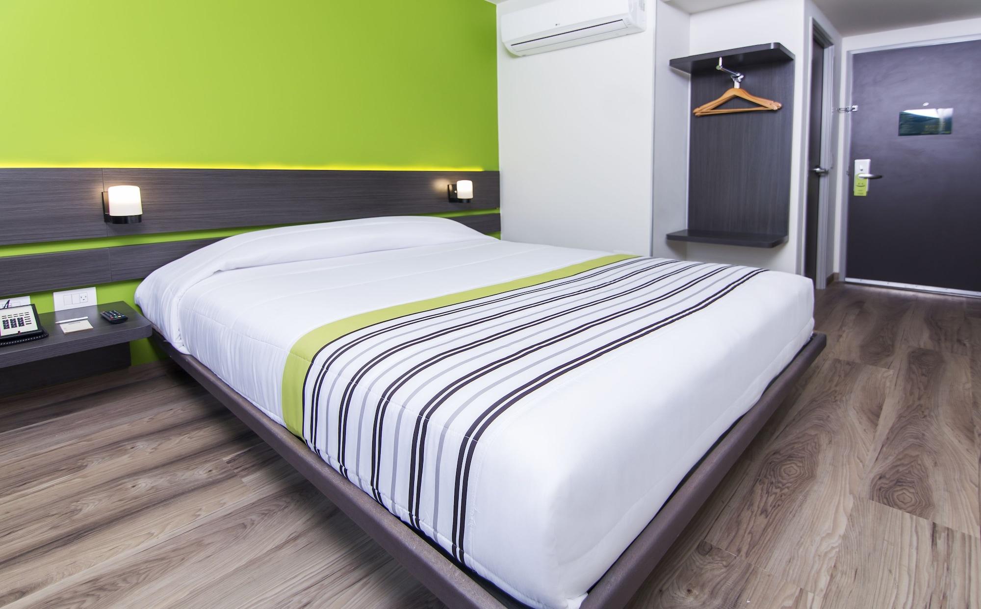 City Express Junior By Marriott Puebla Finsa Екстер'єр фото