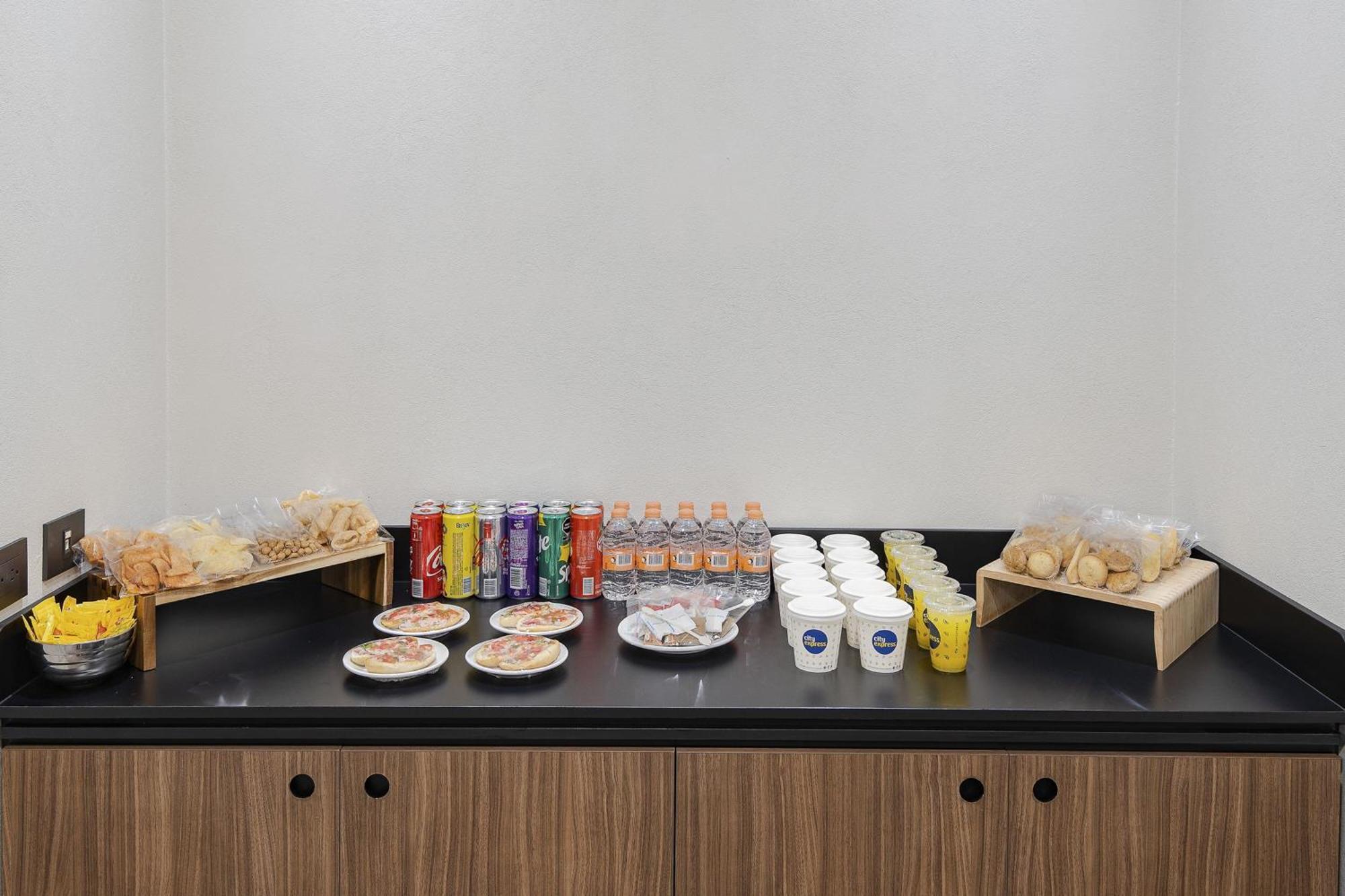 City Express Junior By Marriott Puebla Finsa Екстер'єр фото