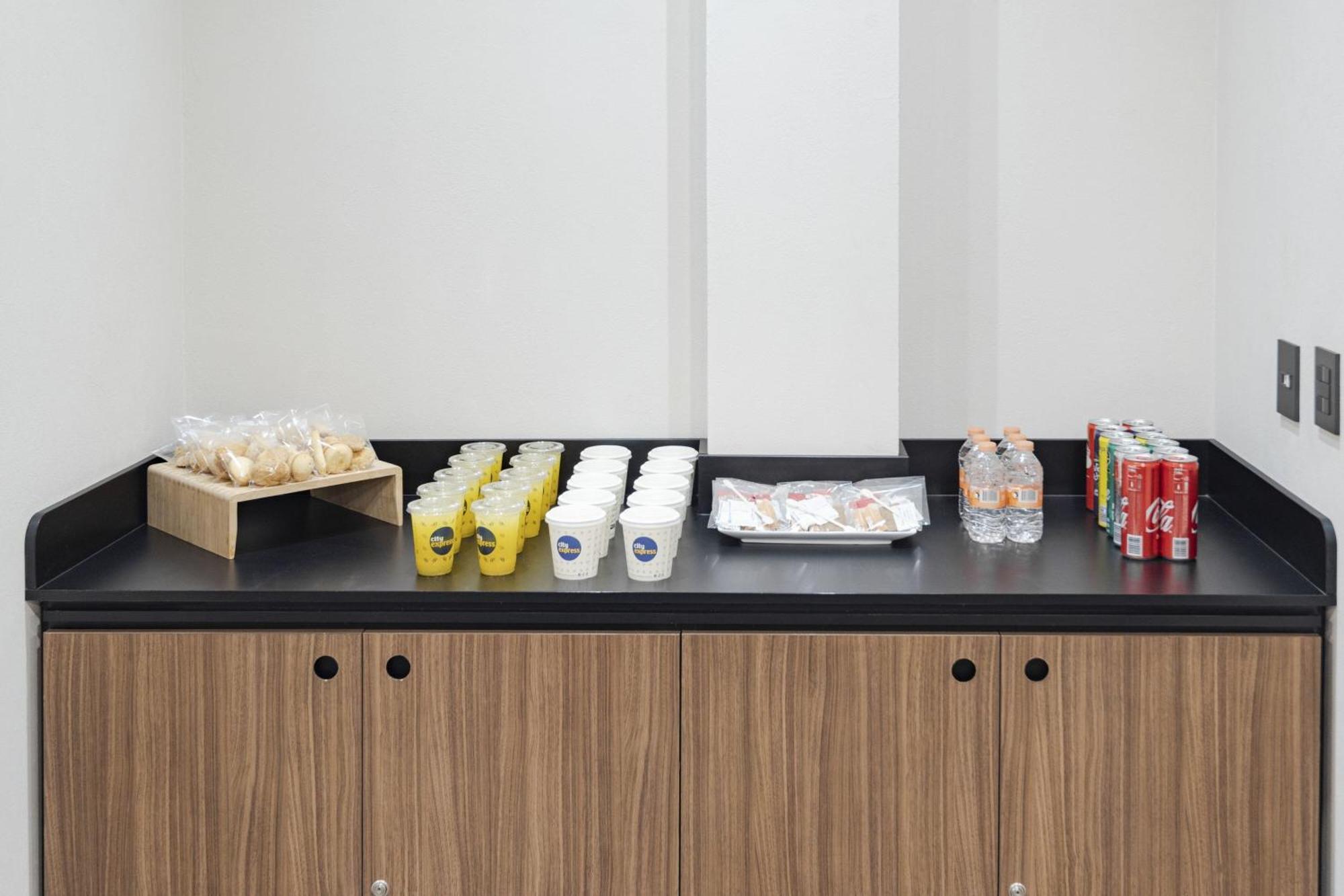 City Express Junior By Marriott Puebla Finsa Екстер'єр фото