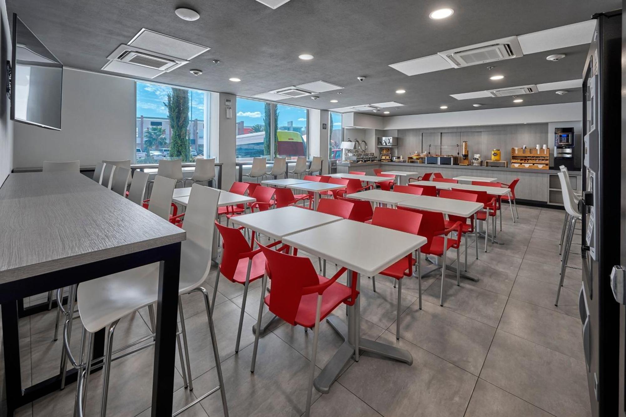 City Express Junior By Marriott Puebla Finsa Екстер'єр фото