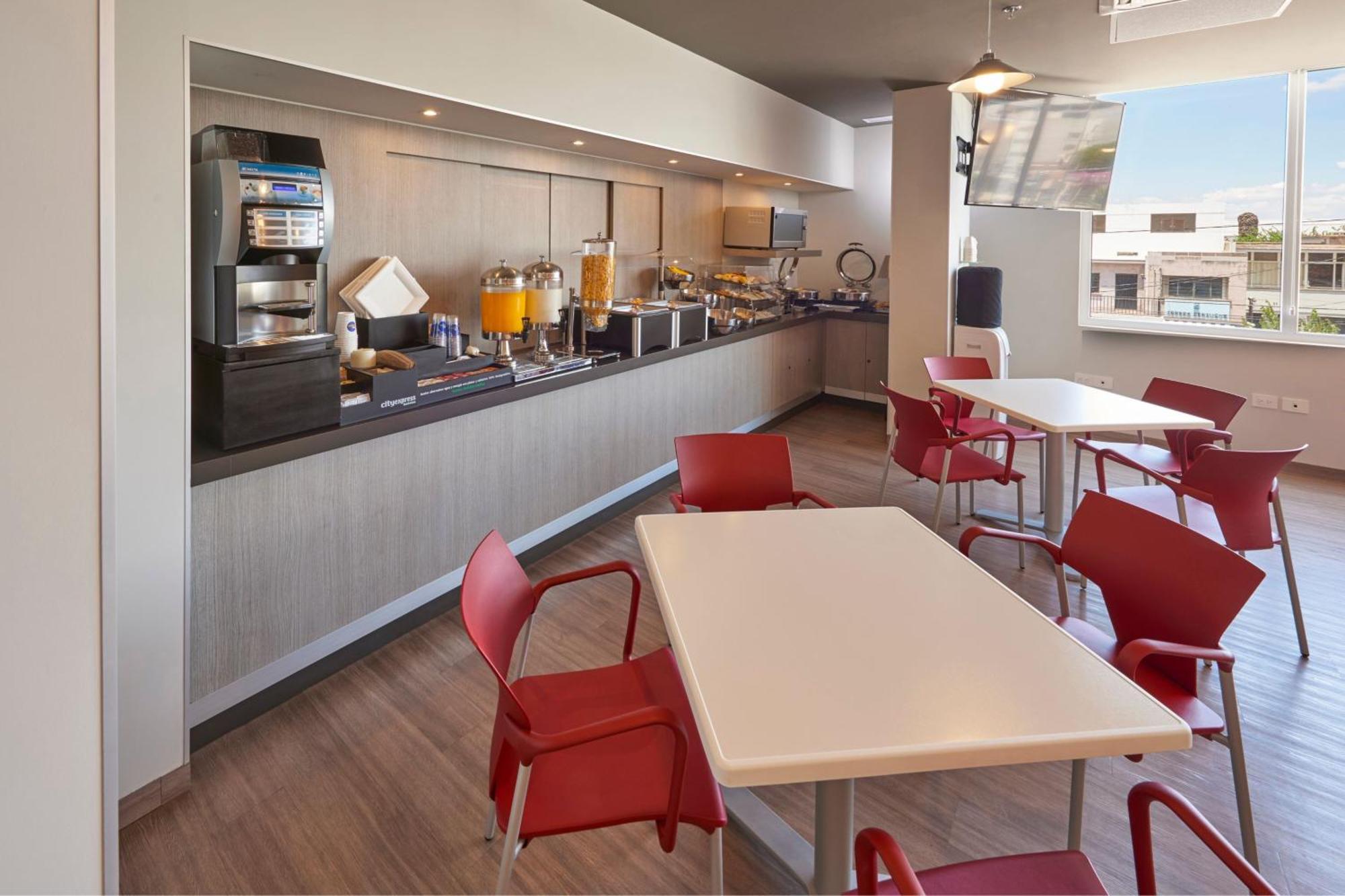 City Express Junior By Marriott Puebla Finsa Екстер'єр фото