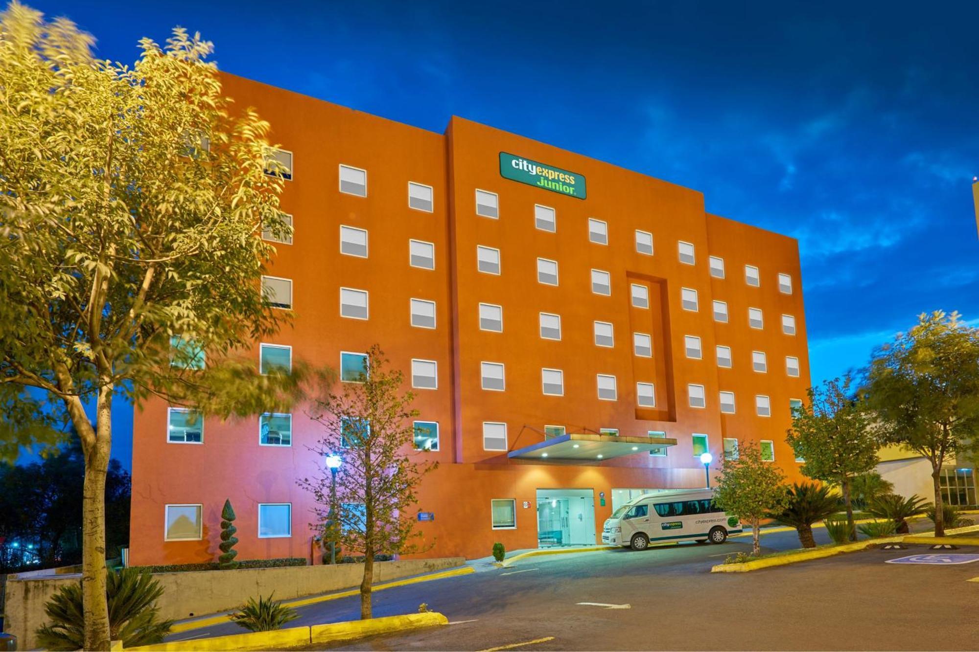 City Express Junior By Marriott Puebla Finsa Екстер'єр фото