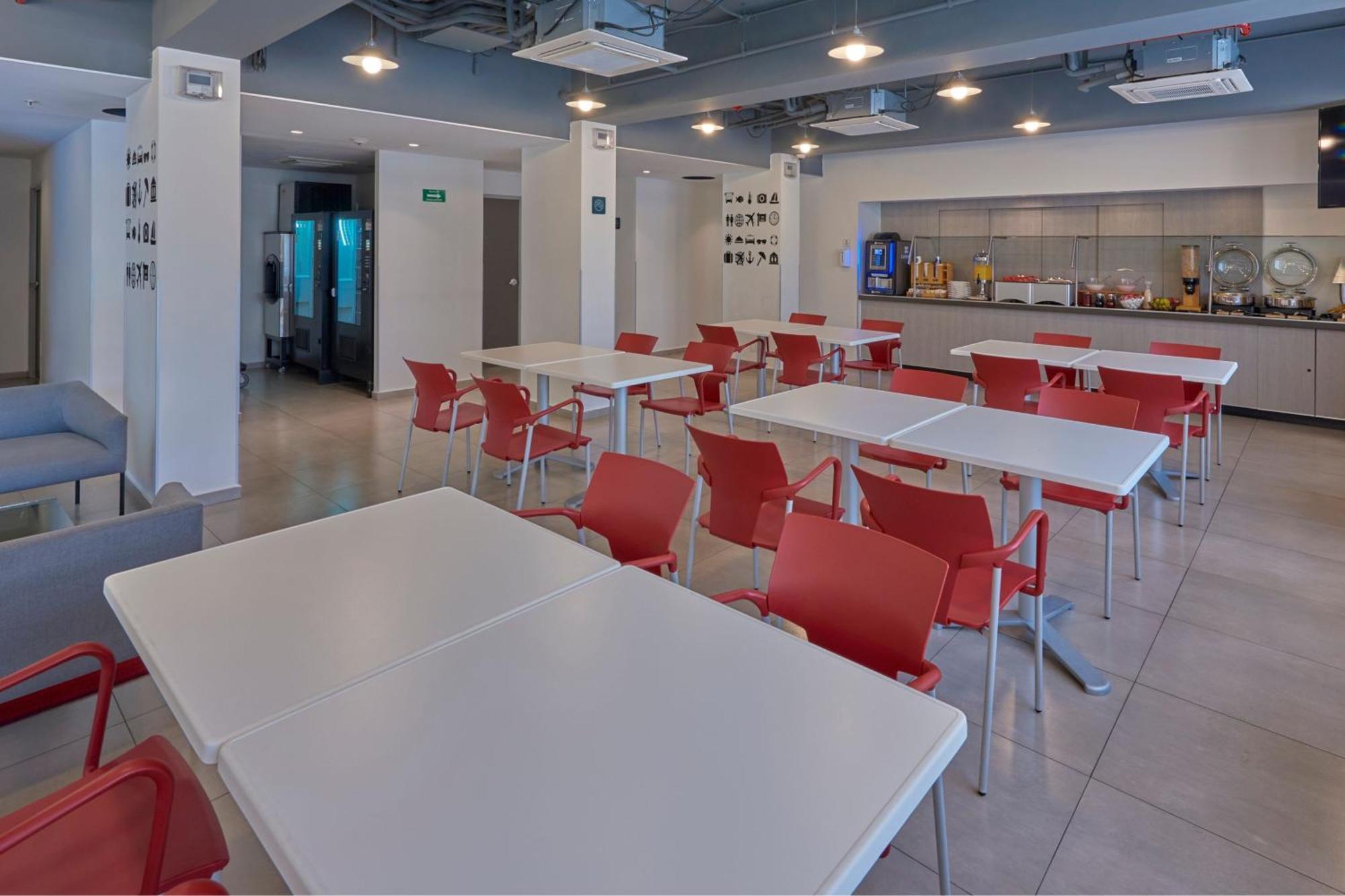 City Express Junior By Marriott Puebla Finsa Екстер'єр фото