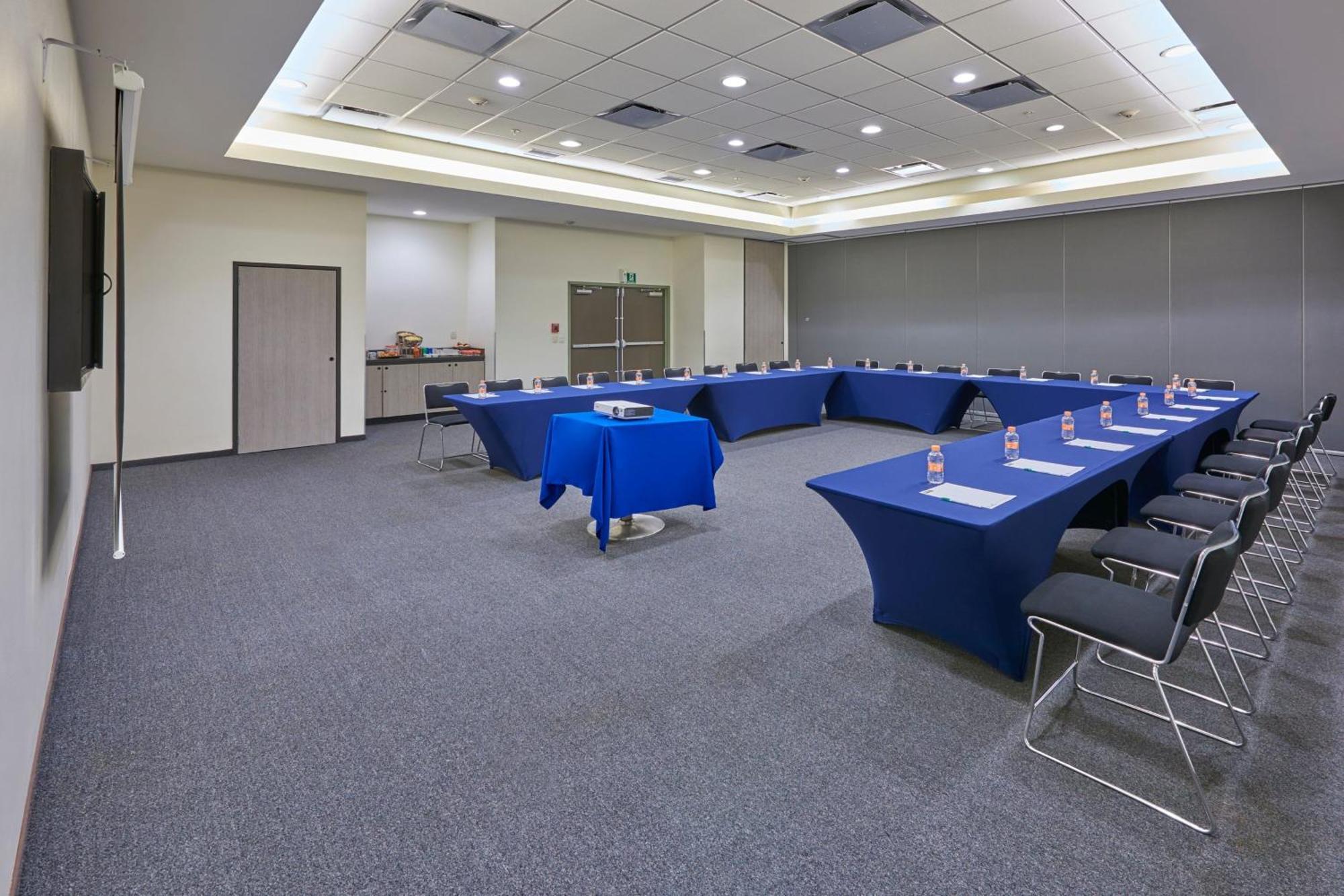 City Express Junior By Marriott Puebla Finsa Екстер'єр фото