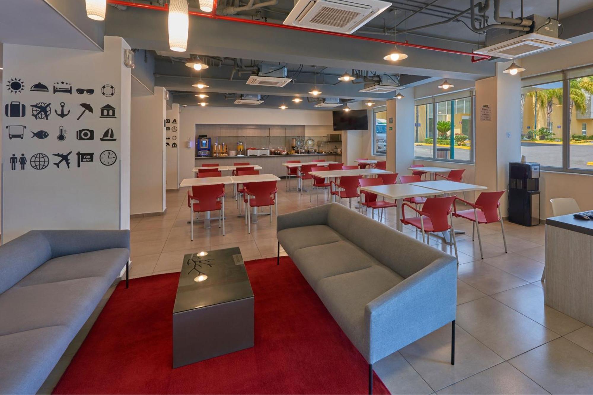 City Express Junior By Marriott Puebla Finsa Екстер'єр фото