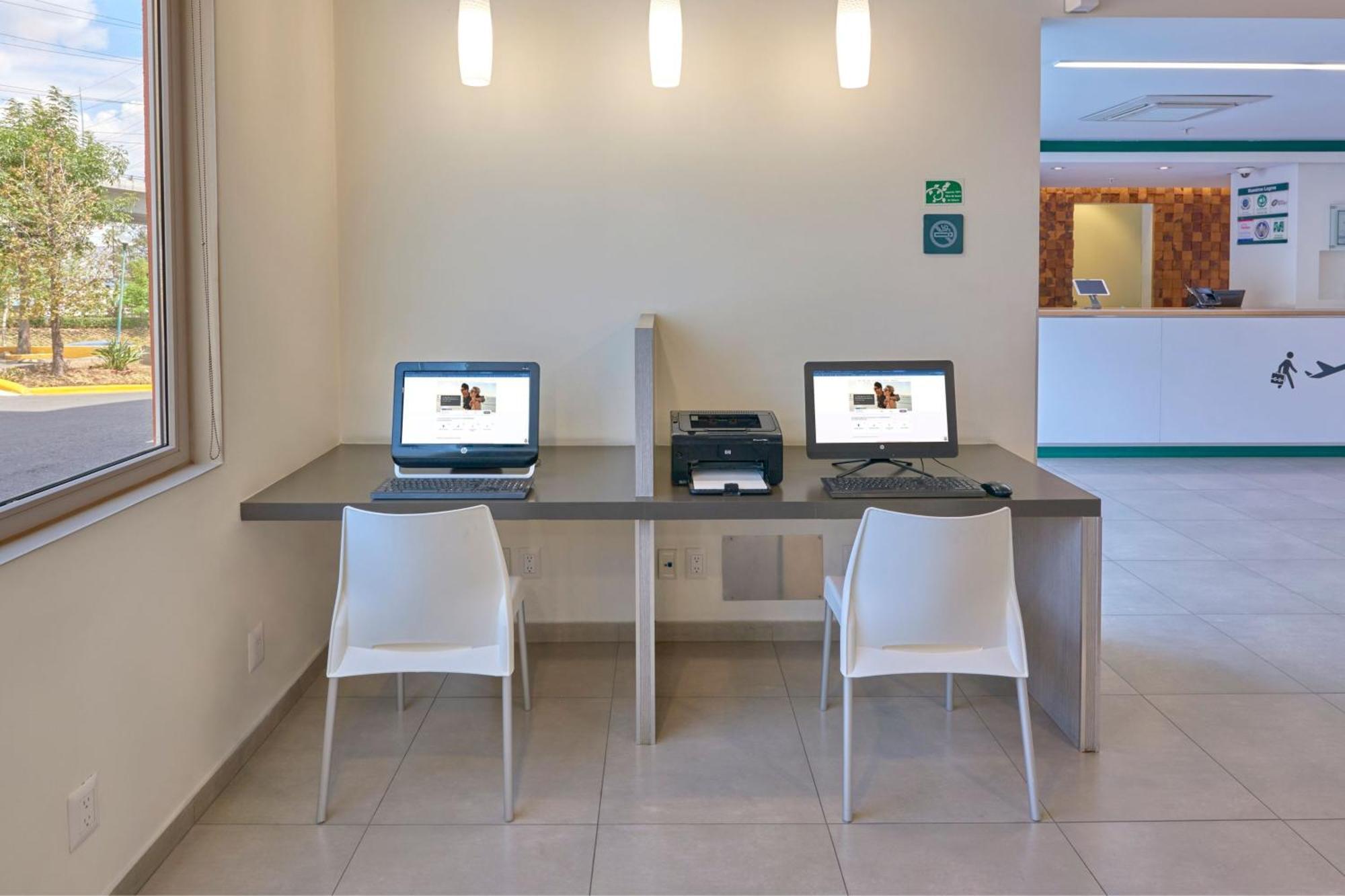 City Express Junior By Marriott Puebla Finsa Екстер'єр фото
